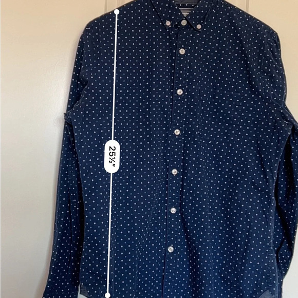 Express Men’s Blue Patterned Button Up - Medium. - Picture 9 of 10